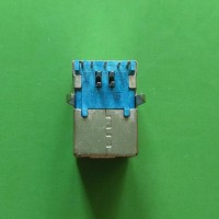 長安怡越五金 供應 USB 3.0 BF 90度連接器 五金，塑膠 板端連接器 直銷 歡迎咨詢