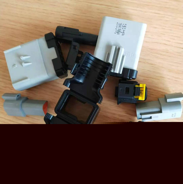 Delphi/德爾福15304730連接器